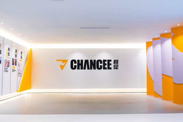 物業(yè)小區(qū)掃地機該怎么選擇？