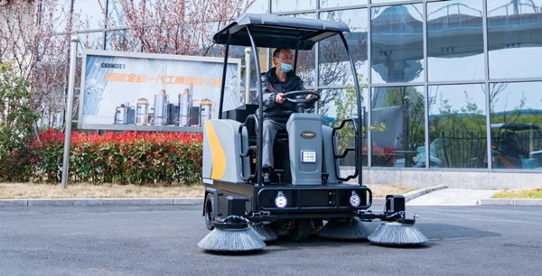 客戶要如何選擇合適的掃地機(jī)？