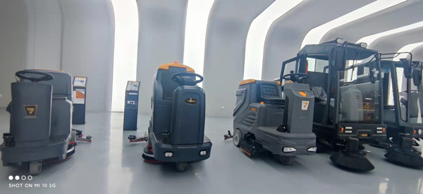 橙犀掃地機(jī)