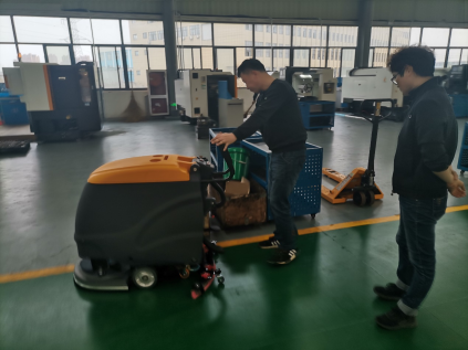  清潔設(shè)備廠家的洗地機清潔效果不理想怎么辦？