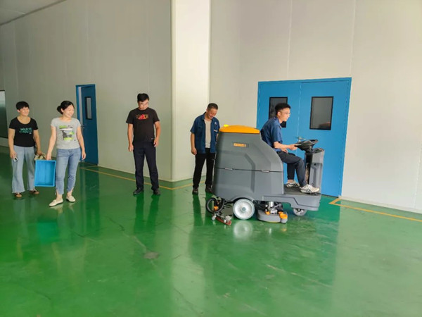 安徽應(yīng)流集團再次向橙犀采購一批洗地機 安徽應(yīng)流集團再次向橙犀采購一批洗地機