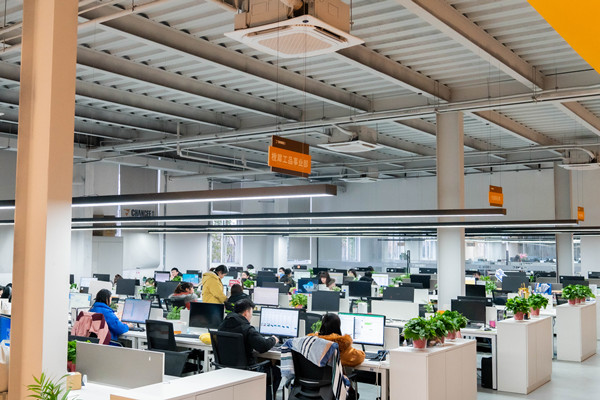 掃地車是如何防止清掃當(dāng)中產(chǎn)生灰塵的