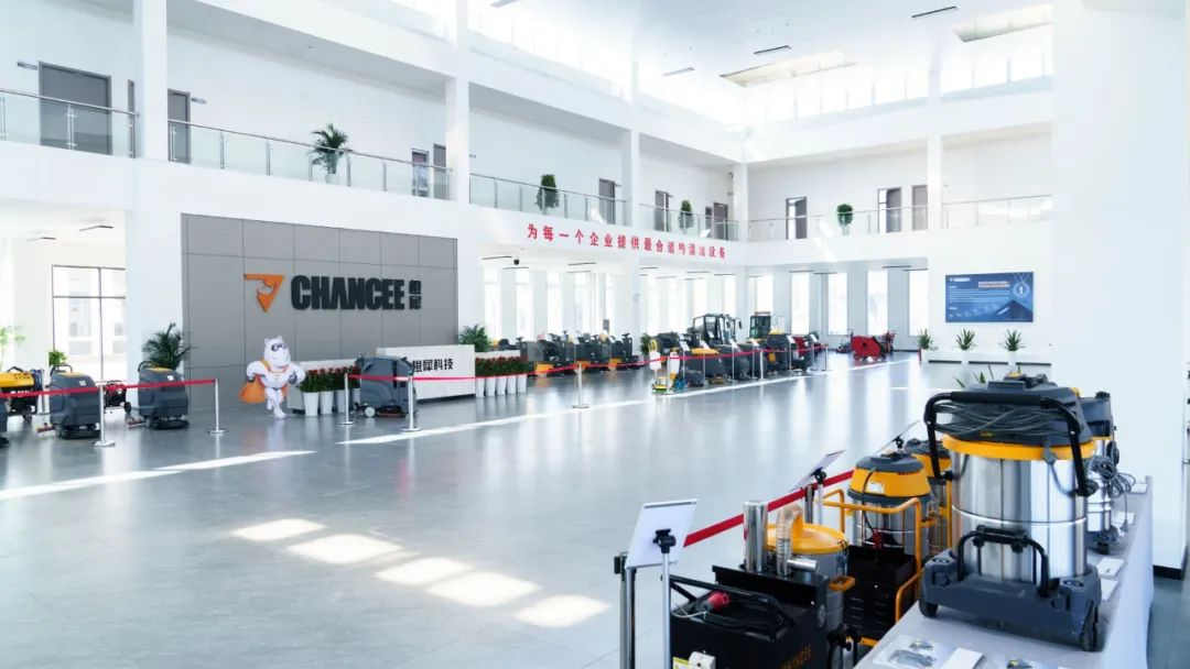 超市怎么選擇洗地機(jī)有哪些選購技巧