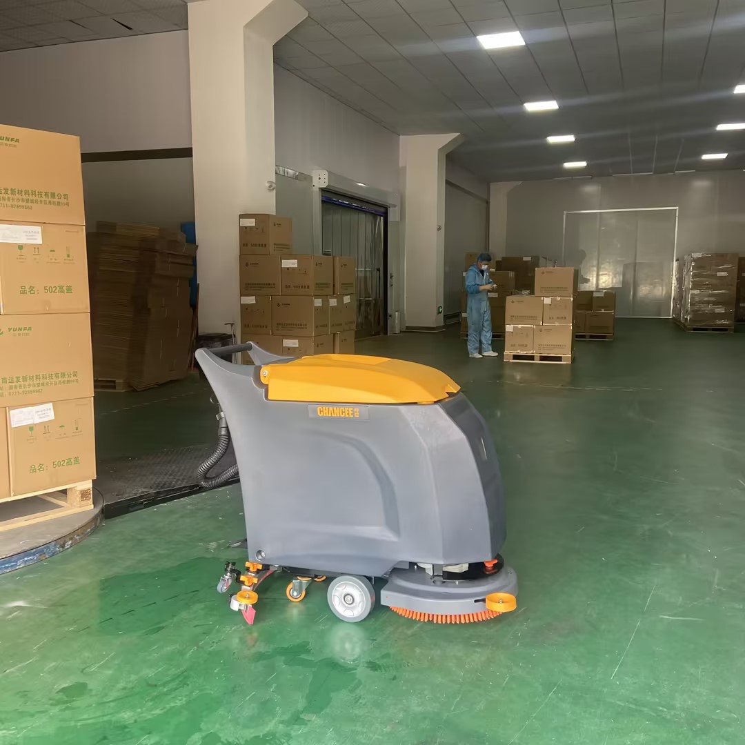 工業(yè)洗地機(jī)的廣泛應(yīng)用及優(yōu)勢(shì)